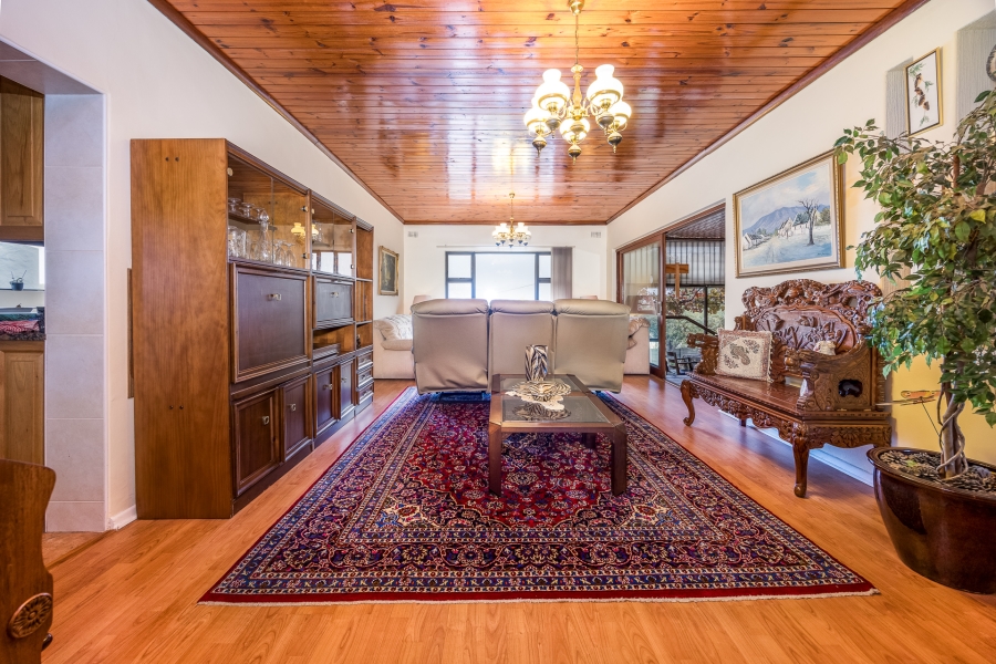 4 Bedroom Property for Sale in Kenridge Western Cape